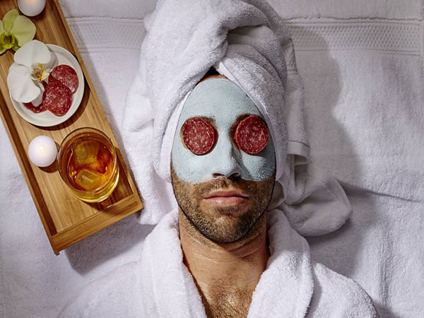 “Man relaxing with a refreshing facial mask at Lotus Men’s Spa in Anantapur — luxury men’s skincare and wellness treatment designed for deep relaxation and rejuvenation.”